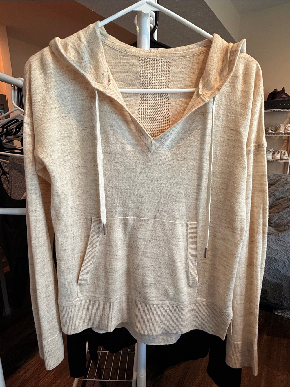 Lululemon Casual V-Neck Hoodie Sweater in Light Beige